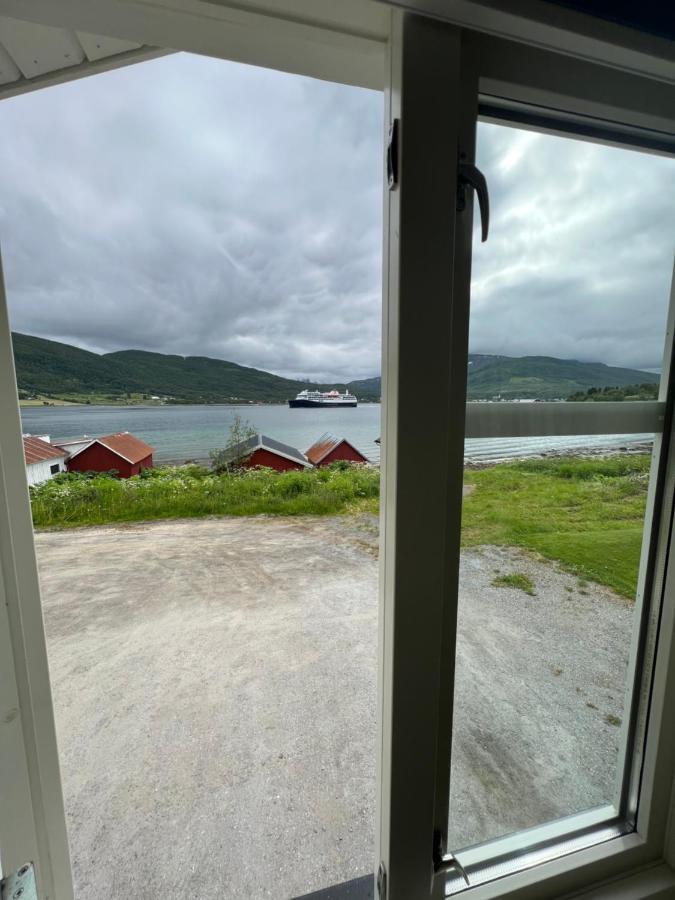 Visit Leif At Senja Appartement Gibostad Buitenkant foto
